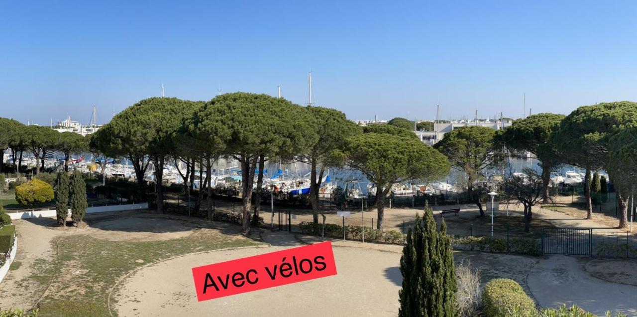 Studio Vue Port, Parking Prive, Terrasse, Clim Льо Гро-дю-Роа Екстериор снимка